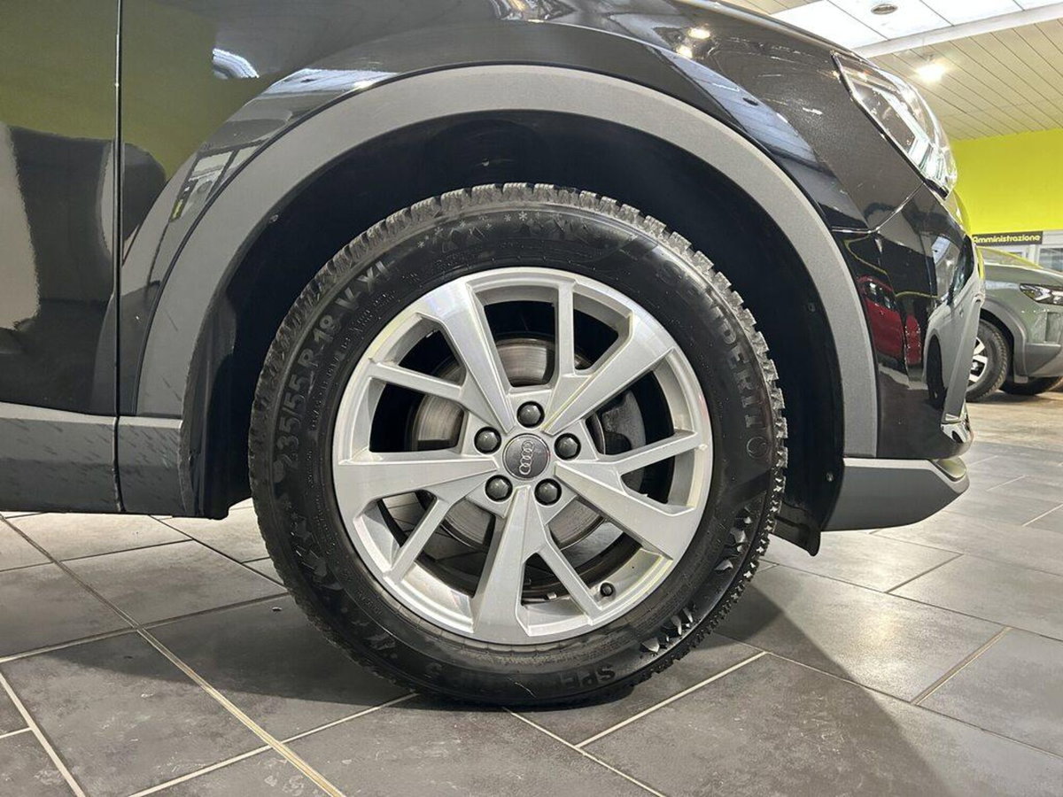 Audi Q3 35 2.0 tdi s-tronic (6)