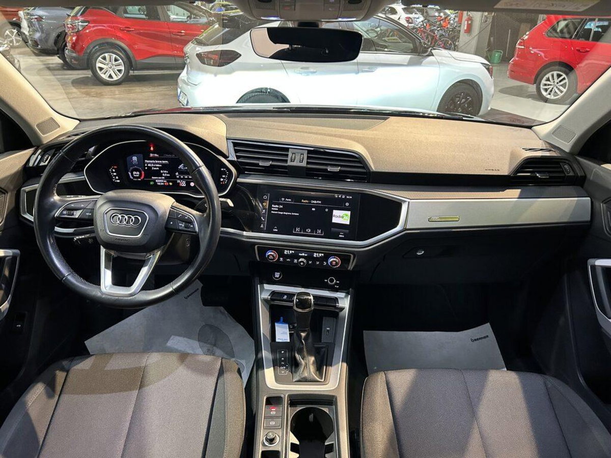 Audi Q3 35 2.0 tdi s-tronic (9)