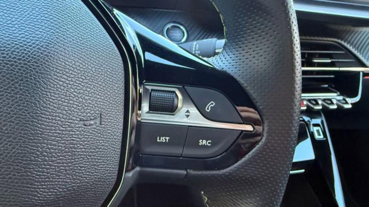 Peugeot 2008 1.2 puretech Style s&s 130cv eat8 (7)