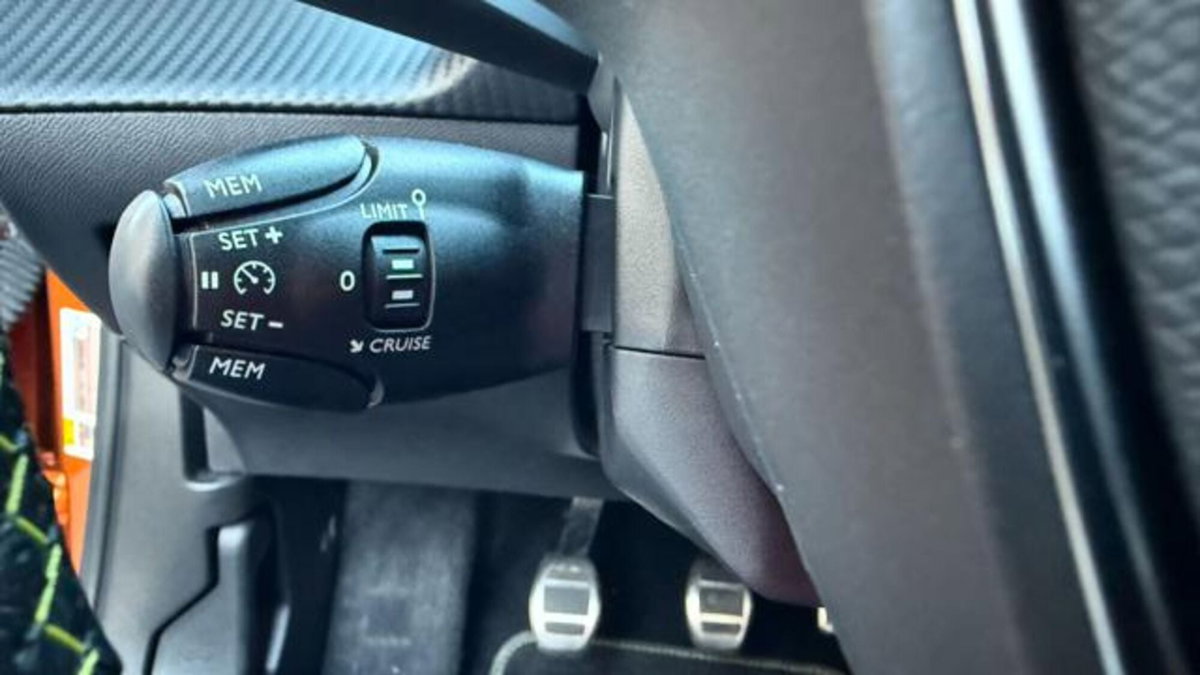 Peugeot 2008 1.2 puretech Style s&s 130cv eat8 (8)