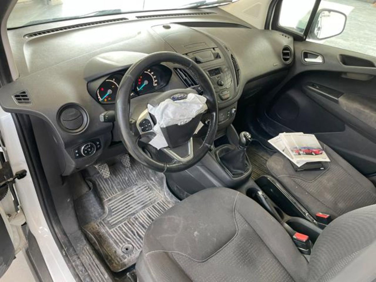 Ford Transit Courier 1.5 TDCi 75CV  Entry (11)