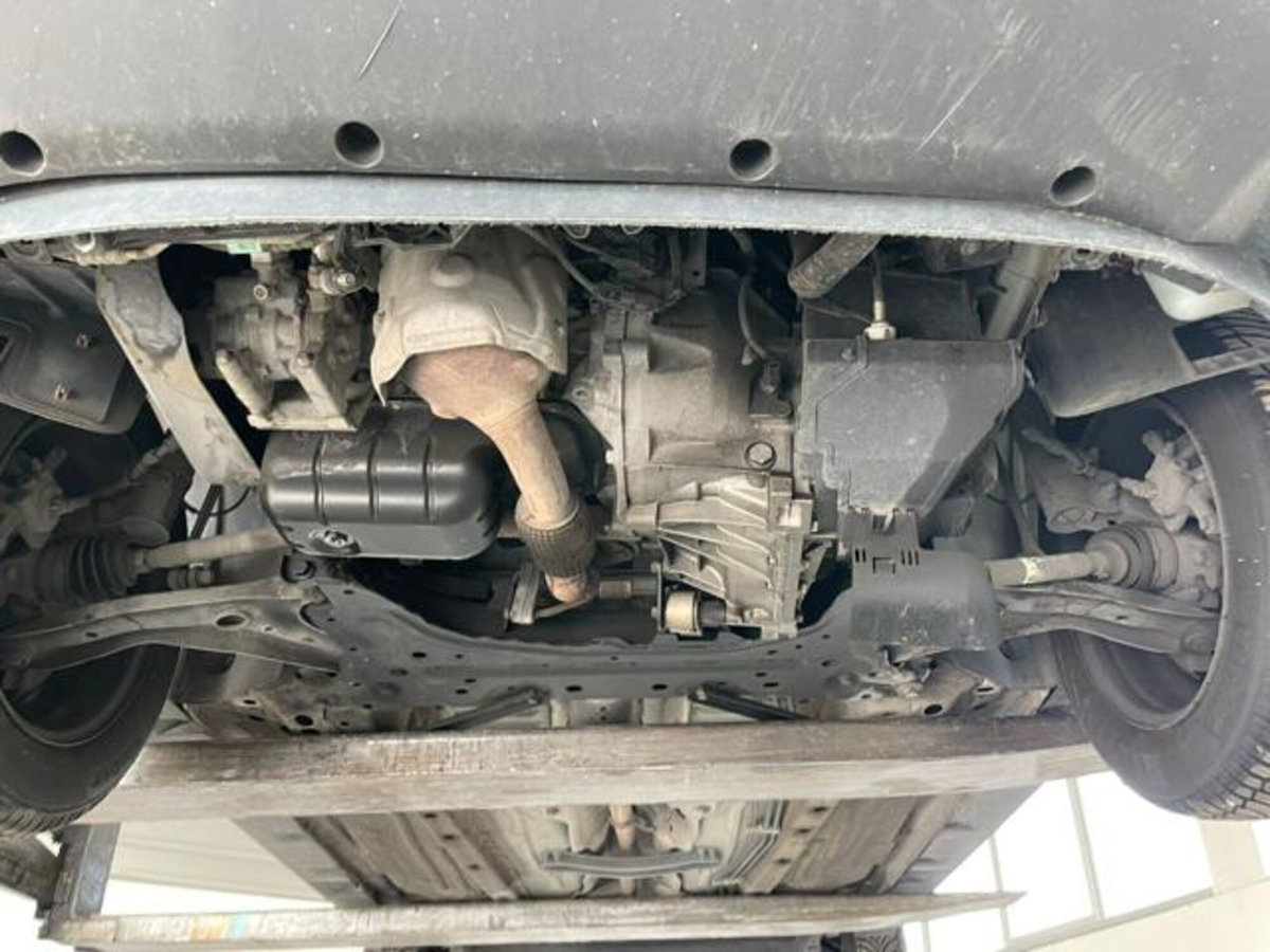 Ford Transit Courier 1.5 TDCi 75CV  Entry (16)
