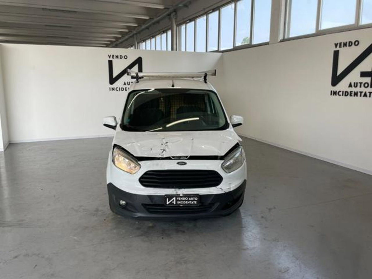 Ford Transit Courier 1.5 TDCi 75CV  Entry (2)