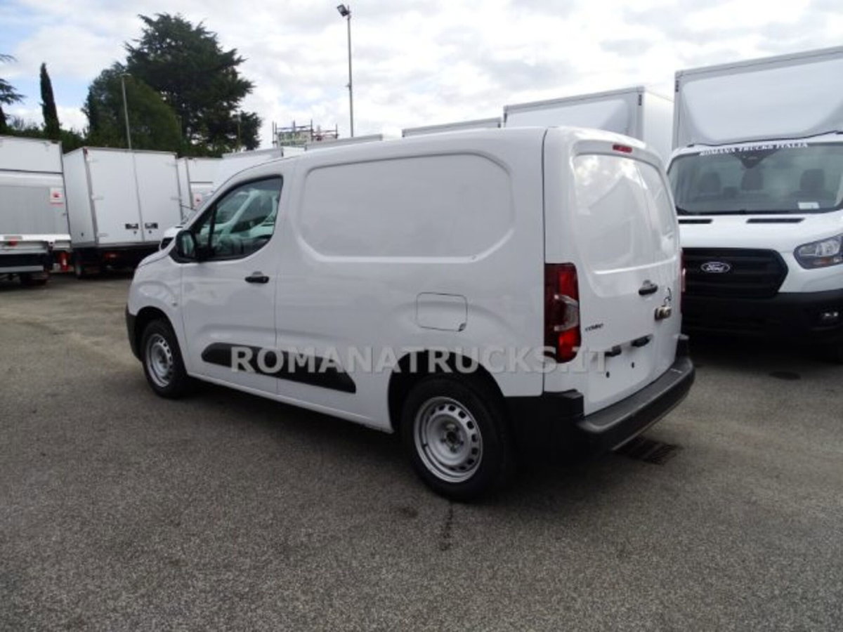 Opel Combo Furgone Cargo XL 1.5 Diesel 100 PL 950kg Essentia (5)