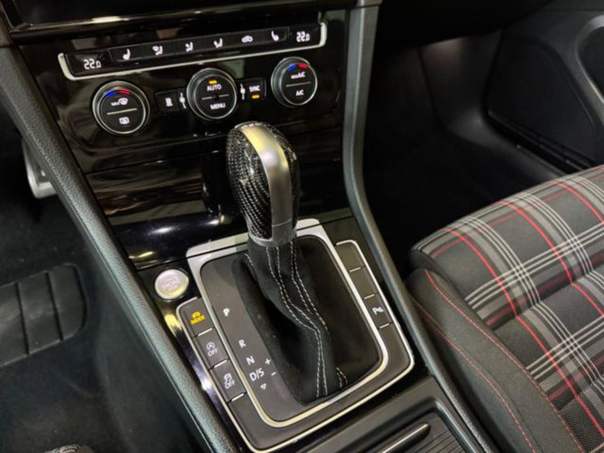 Volkswagen Golf GTI Performance 2.0 TSI DSG 5p. BlueMotion Technology (10)