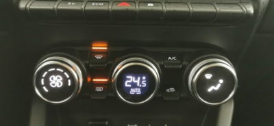 Renault Clio Full Hybrid E-Tech 140 CV 5 porte Business (11)