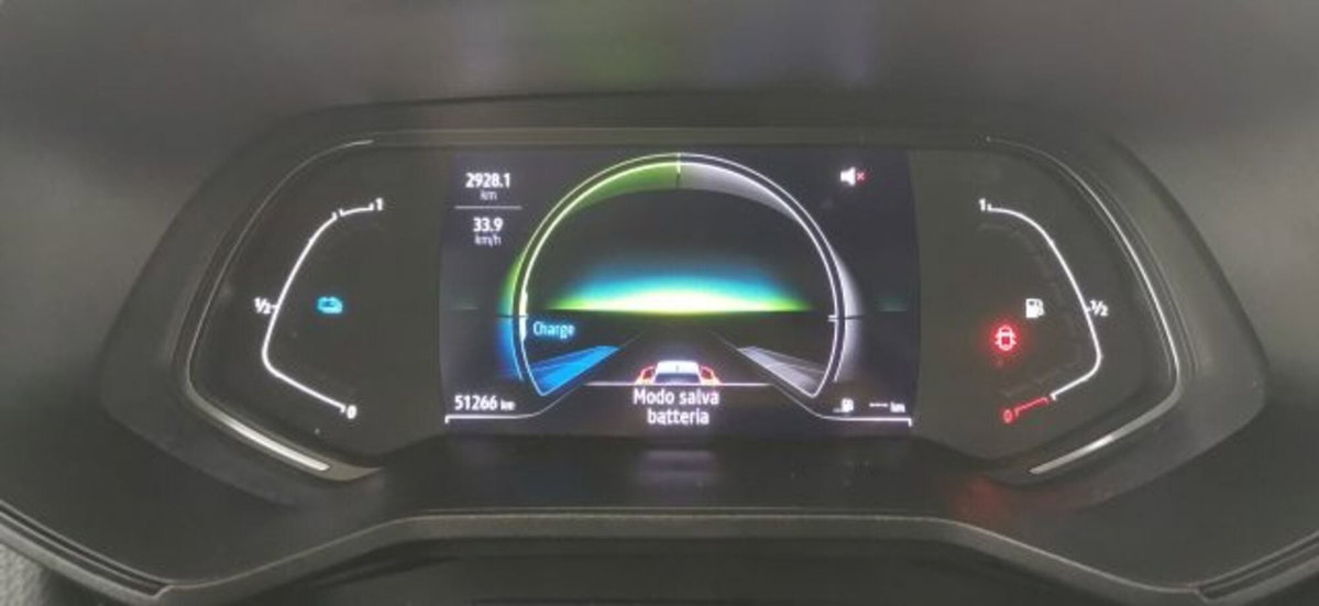 Renault Clio Full Hybrid E-Tech 140 CV 5 porte Business (9)