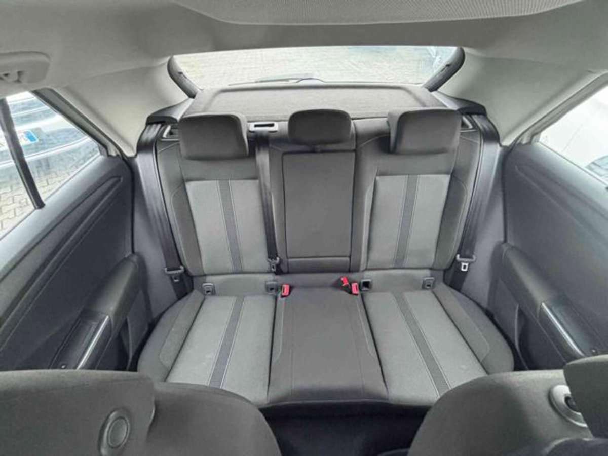 Volkswagen T-Roc 1.0 TSI Life (10)