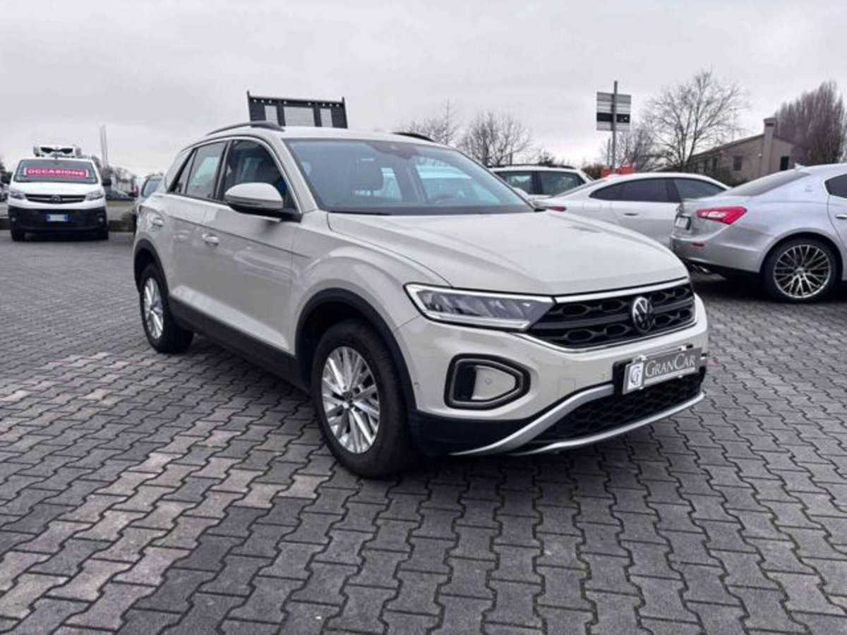 Volkswagen T-Roc 1.0 TSI Life (3)