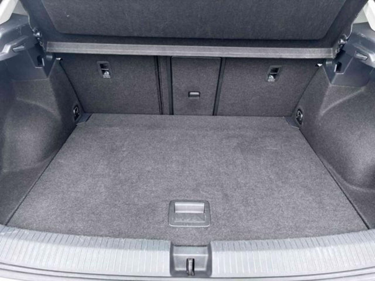 Volkswagen T-Roc 1.0 TSI Life (7)