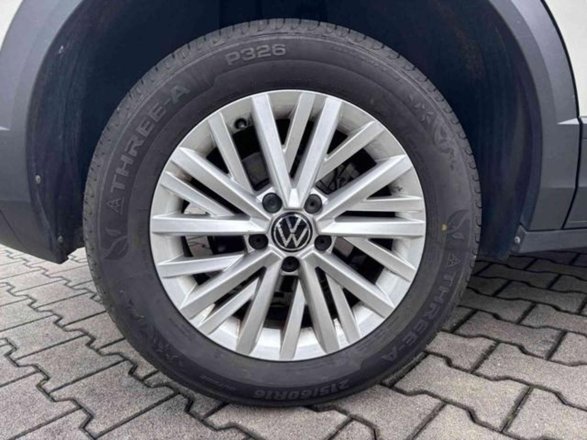 Volkswagen T-Roc 1.0 TSI Life (8)