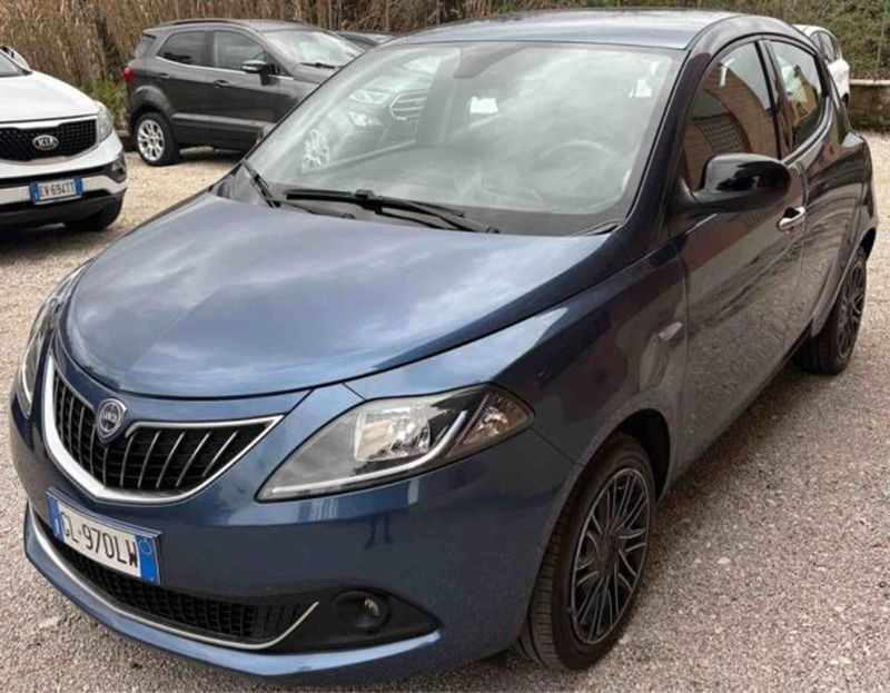 Lancia Ypsilon 1.0 FireFly 5 porte S&S Hybrid Ecochic Gold