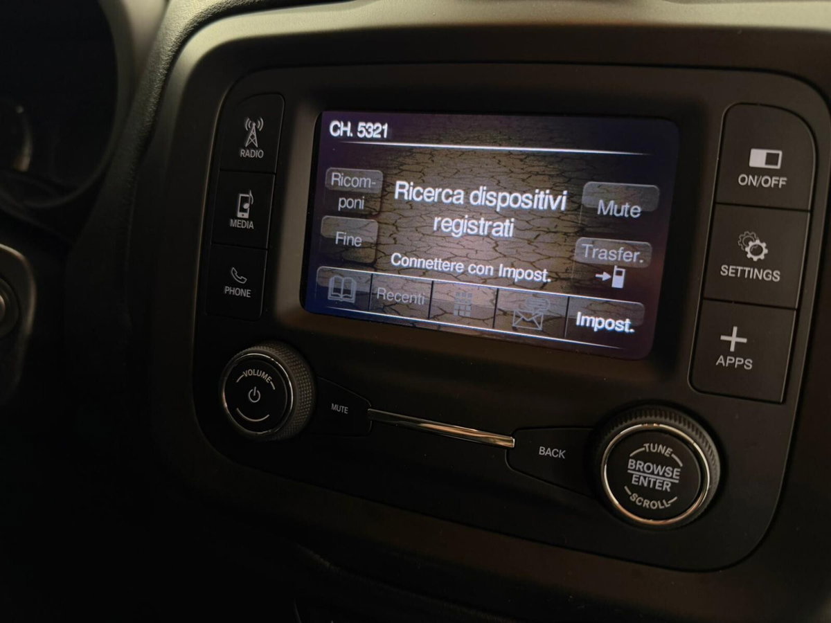 Jeep Renegade 1.6 Mjt 120 CV Longitude (11)