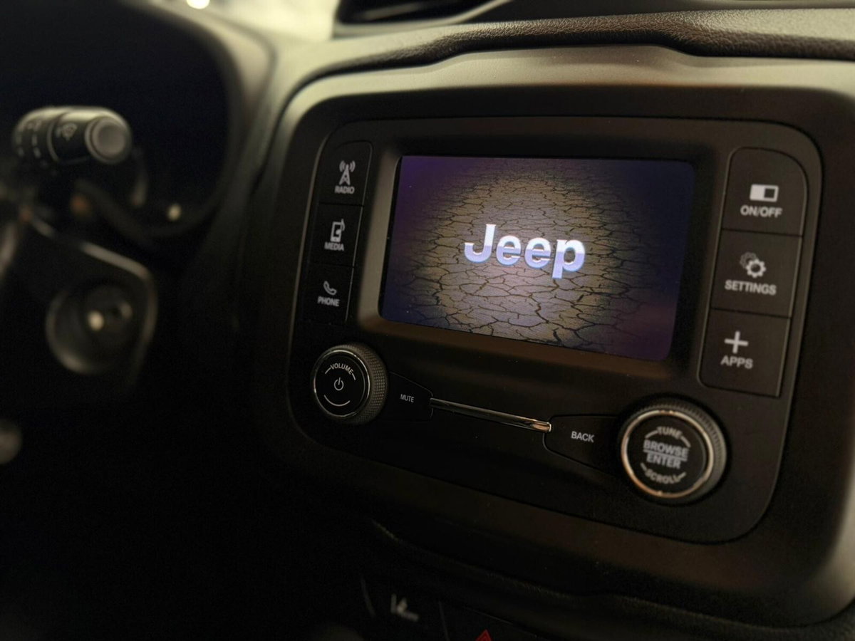 Jeep Renegade 1.6 Mjt 120 CV Longitude (16)