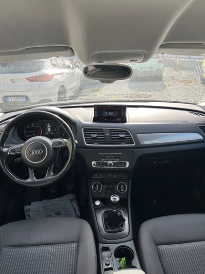Audi Q3 2.0 TDI 150 CV quattro Sport (10)