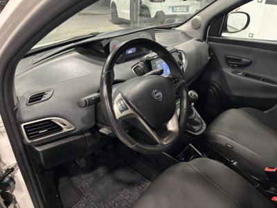 Lancia Ypsilon 1.0 FireFly 5 porte S&S Hybrid Gold Plus (10)