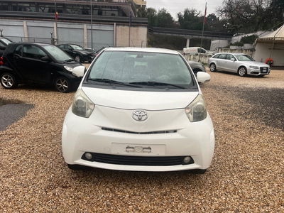 Toyota iQ 1.0 Sol usata