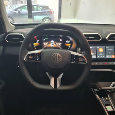 Mg ZS ZS 1.5 Luxury (14)