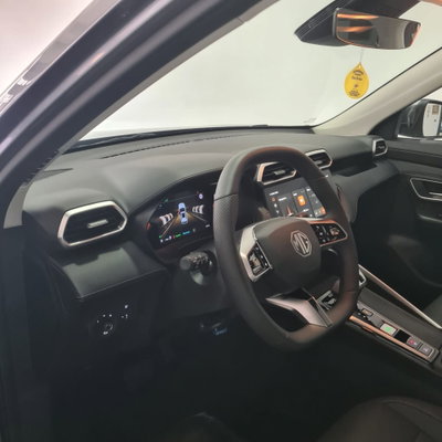 Mg ZS ZS 1.5 Luxury (17)