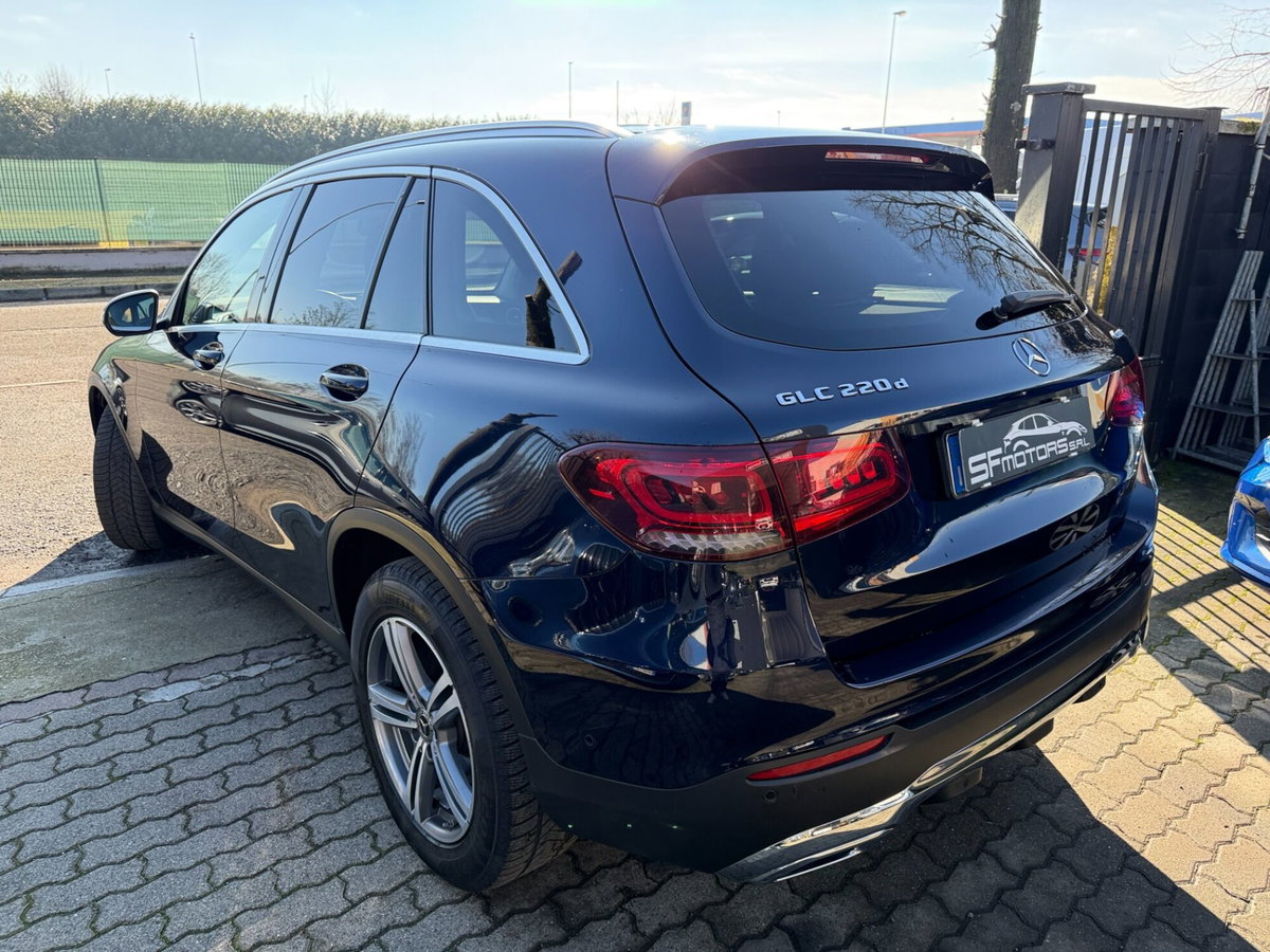Mercedes-Benz GLC SUV 220 d 4Matic Premium (4)