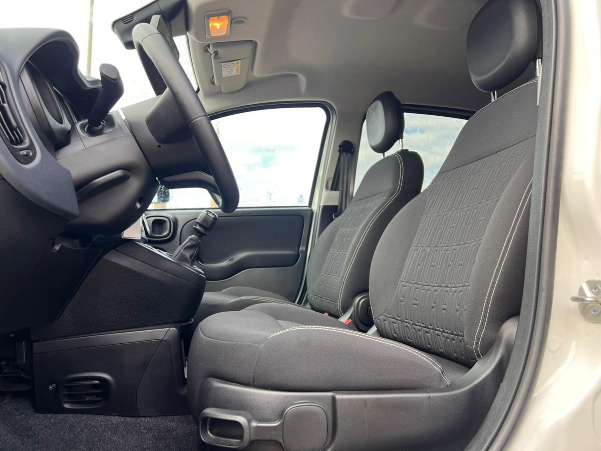 Fiat Panda 1.0 FireFly S&S Hybrid City Cross (6)