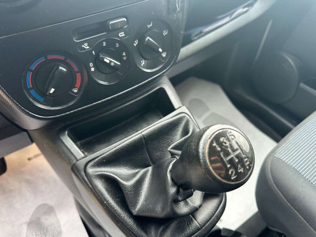 Peugeot Bipper 1.3 HDi 75 FAP Stop&Start Outdoor (13)