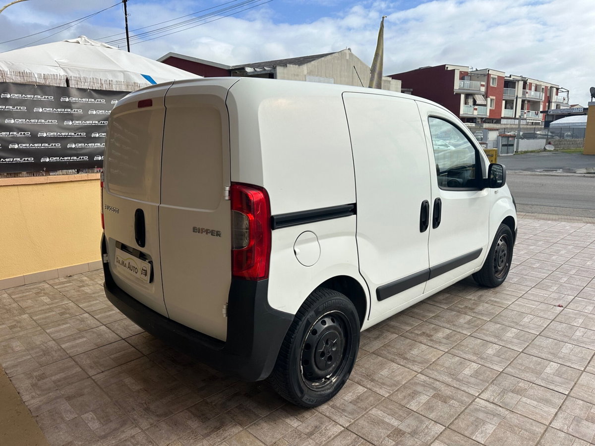Peugeot Bipper 1.3 HDi 75 FAP Stop&Start Outdoor (5)