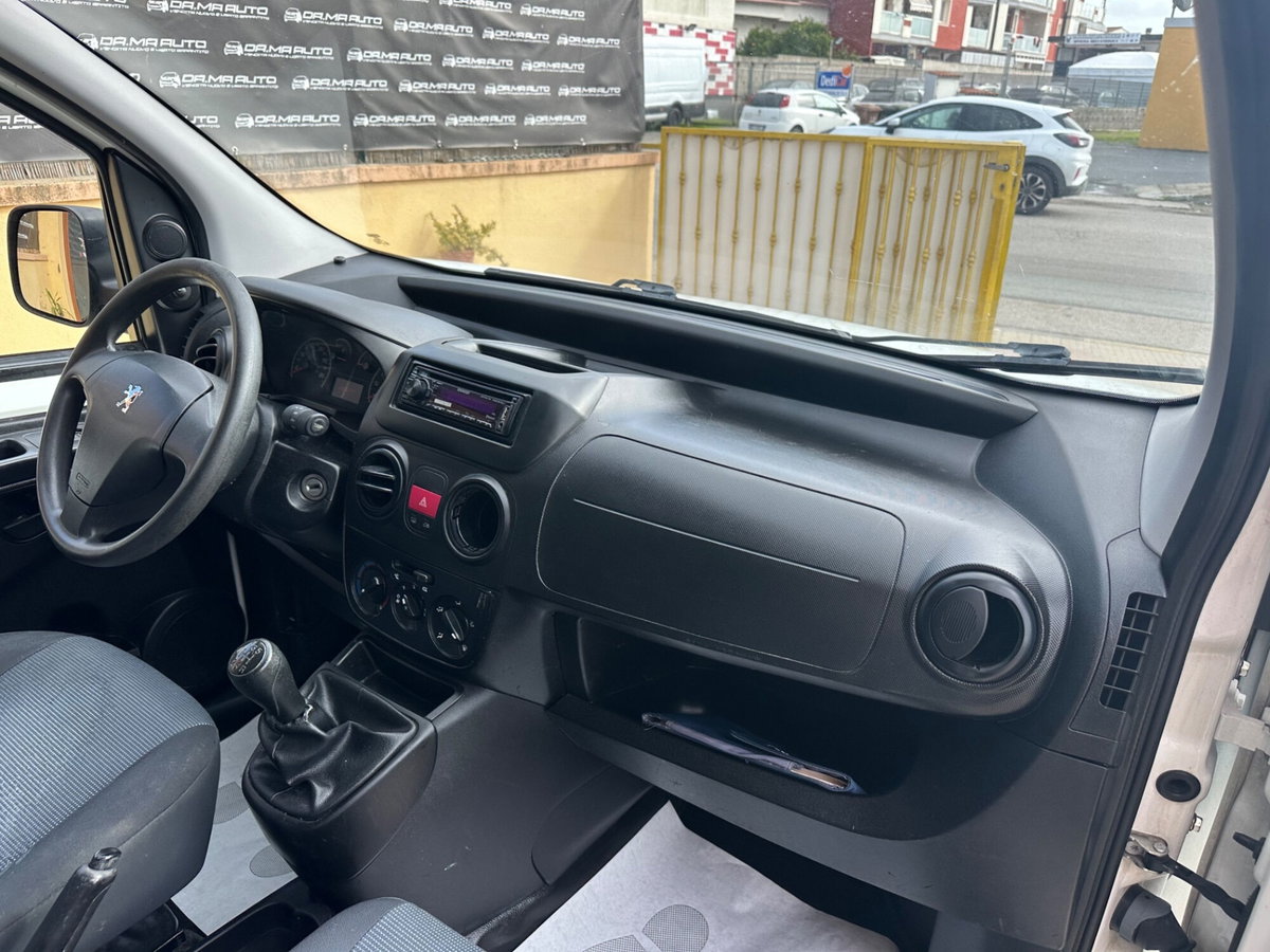 Peugeot Bipper 1.3 HDi 75 FAP Stop&Start Outdoor (7)