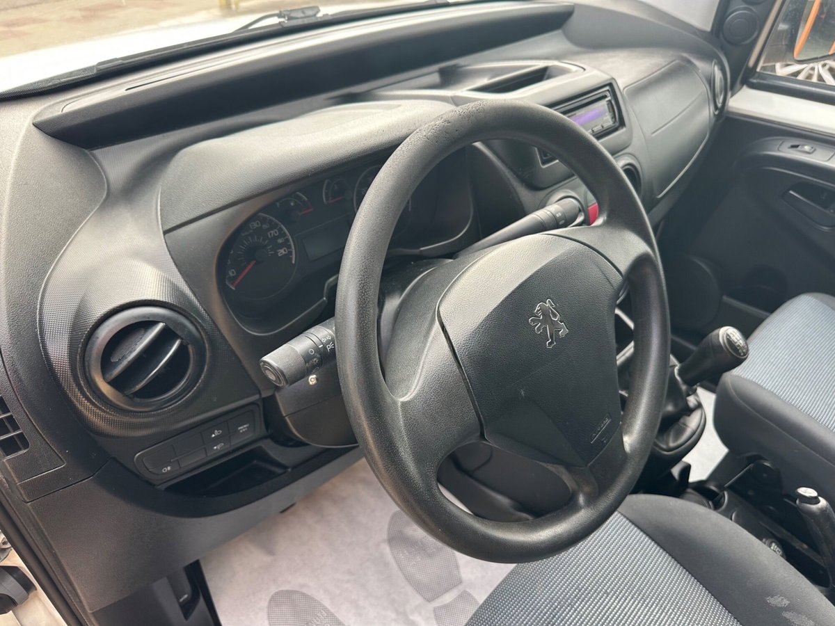 Peugeot Bipper 1.3 HDi 75 FAP Stop&Start Outdoor (9)