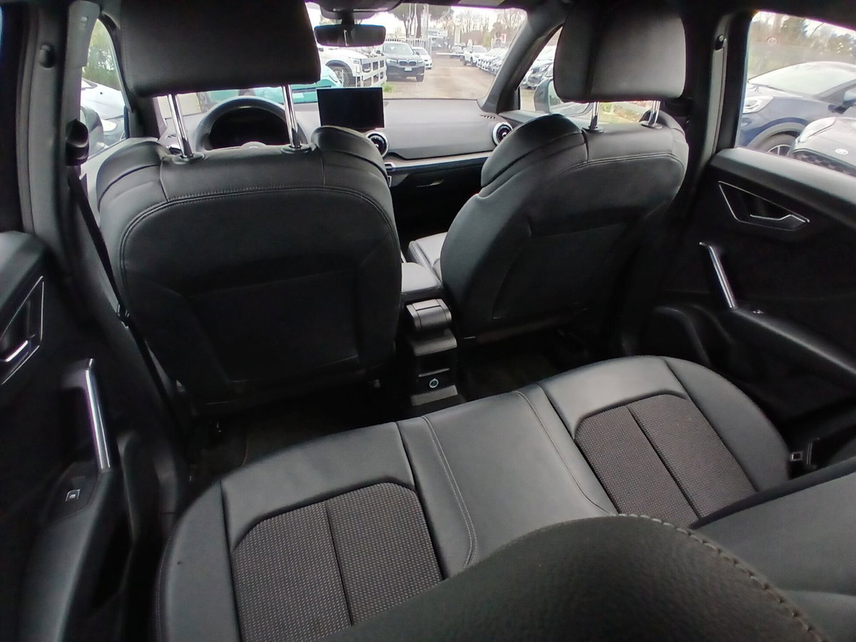 Audi Q2 Q2 35 TDI quattro S tronic S line Edition (16)
