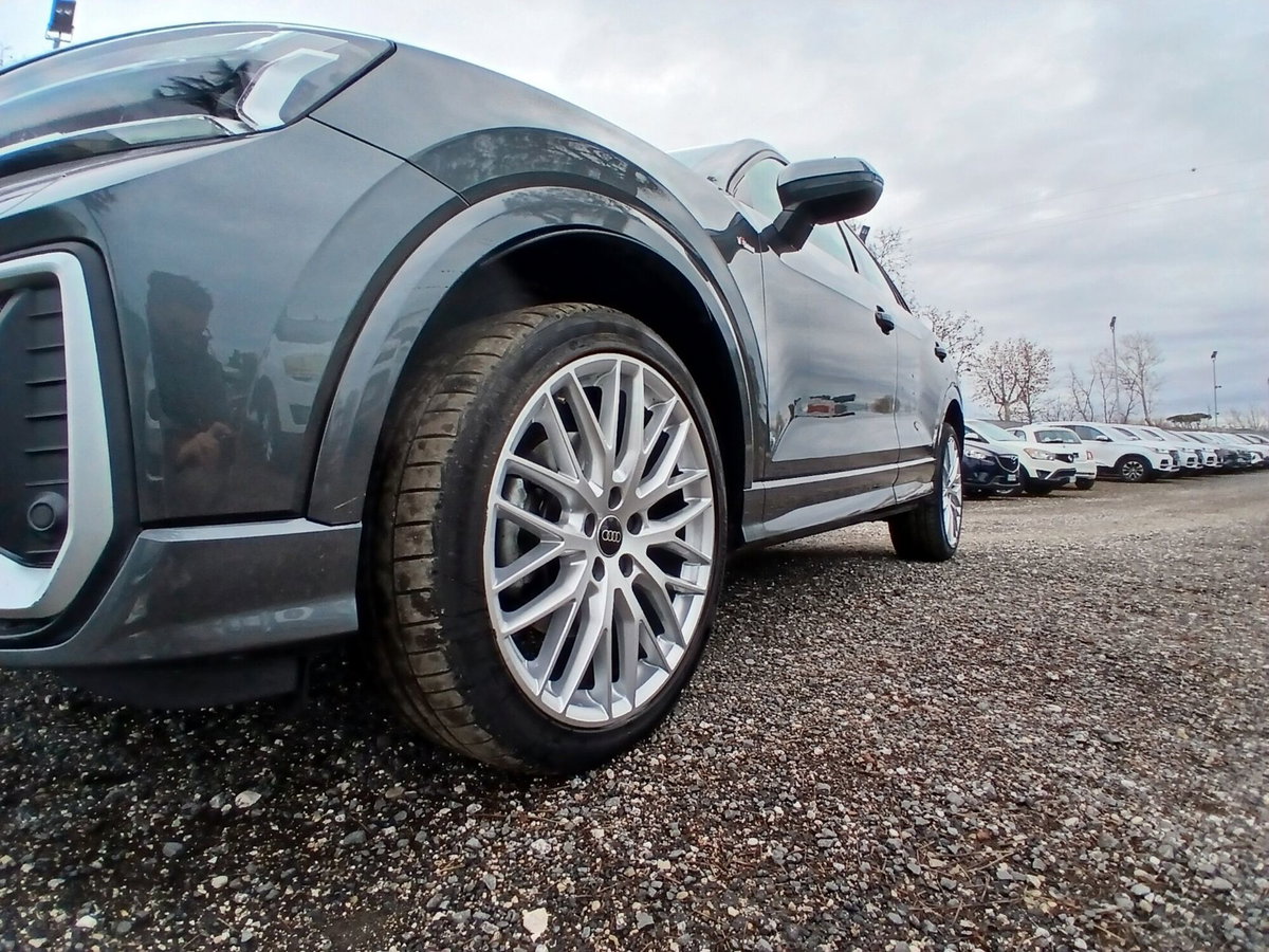 Audi Q2 Q2 35 TDI quattro S tronic S line Edition (9)