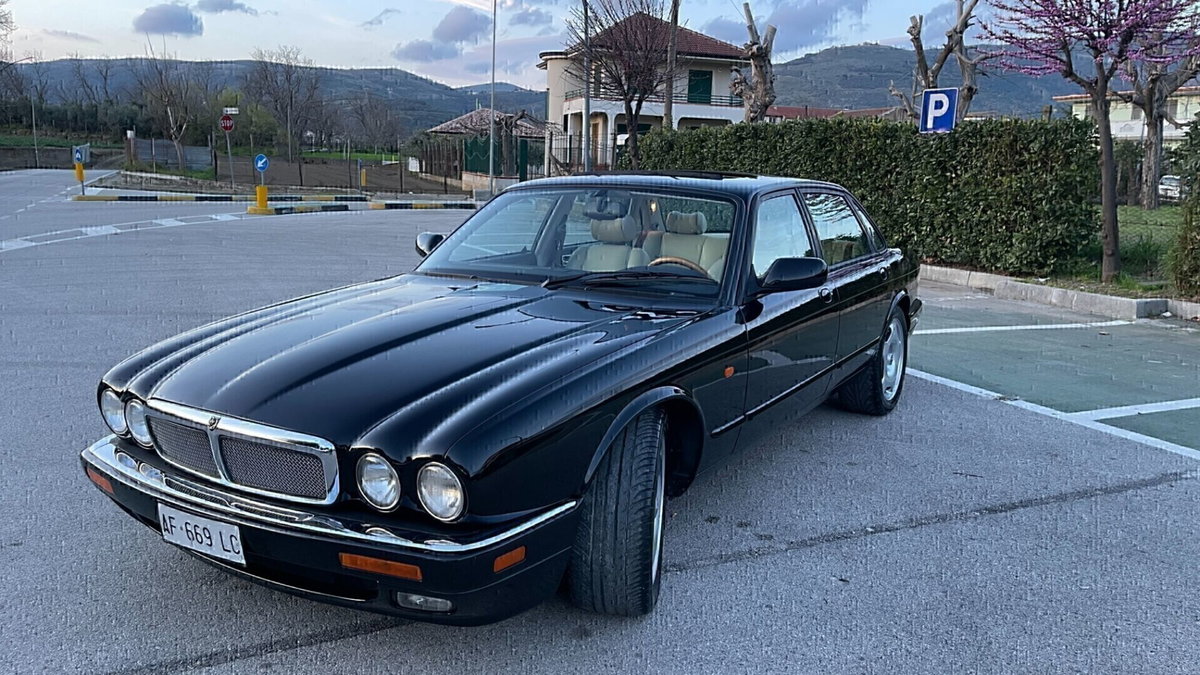Jaguar XJ 4.0 cat Executive (10)
