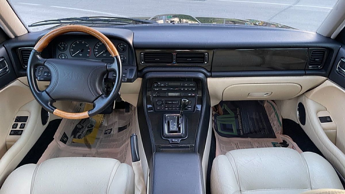 Jaguar XJ 4.0 cat Executive (11)