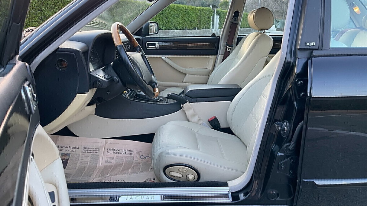 Jaguar XJ 4.0 cat Executive (13)