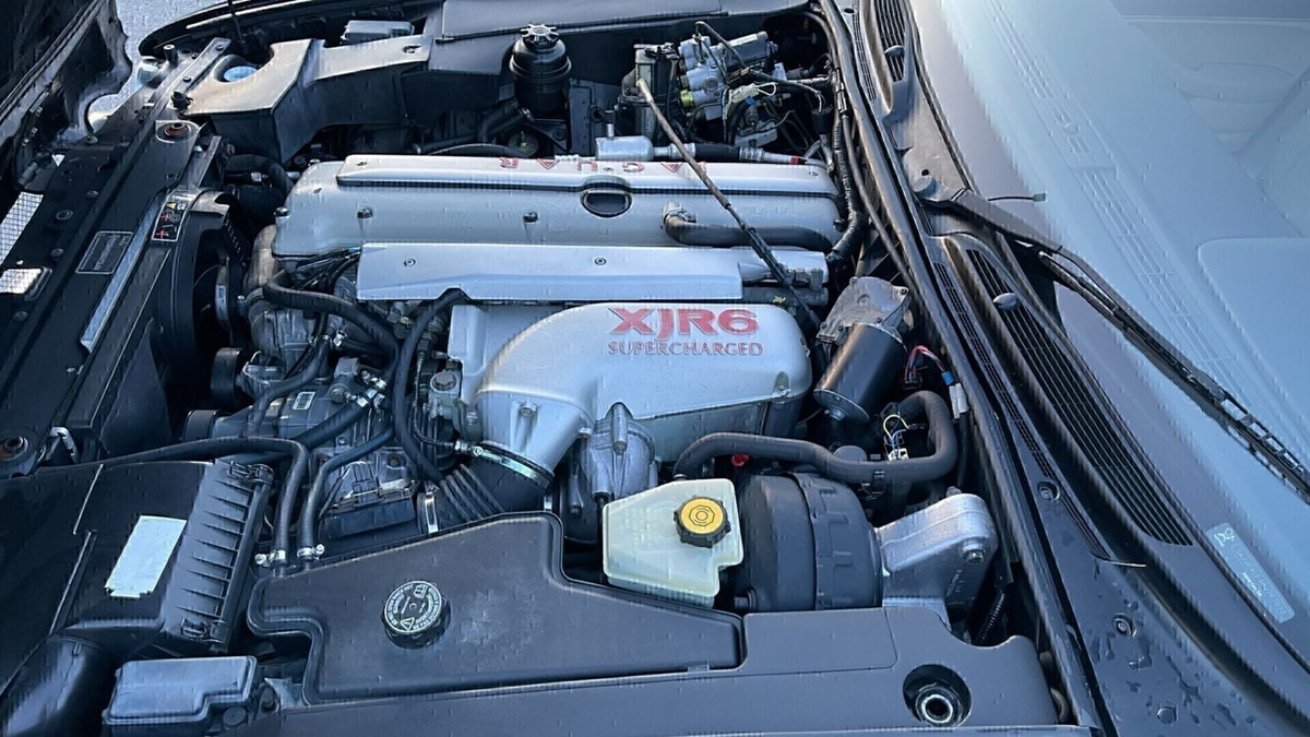 Jaguar XJ 4.0 cat Executive (16)