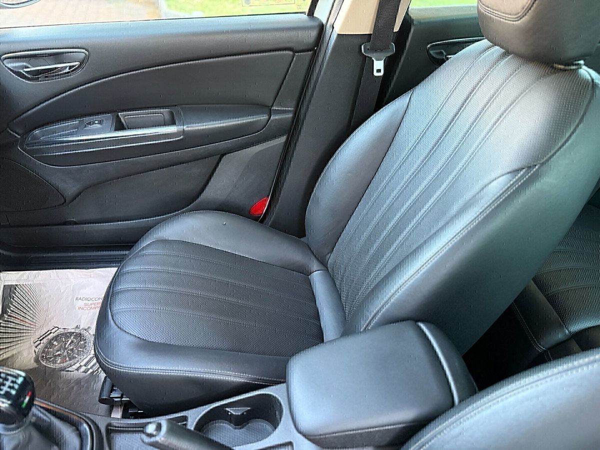 Lancia Delta 1.4 T-Jet 120 CV Gold Ecochic GPL (13)