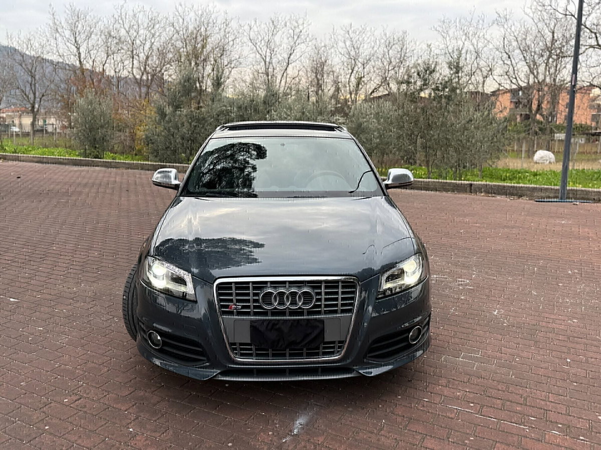 Audi A3 Sportback 2.0 16V TFSI quattro Ambition (2)
