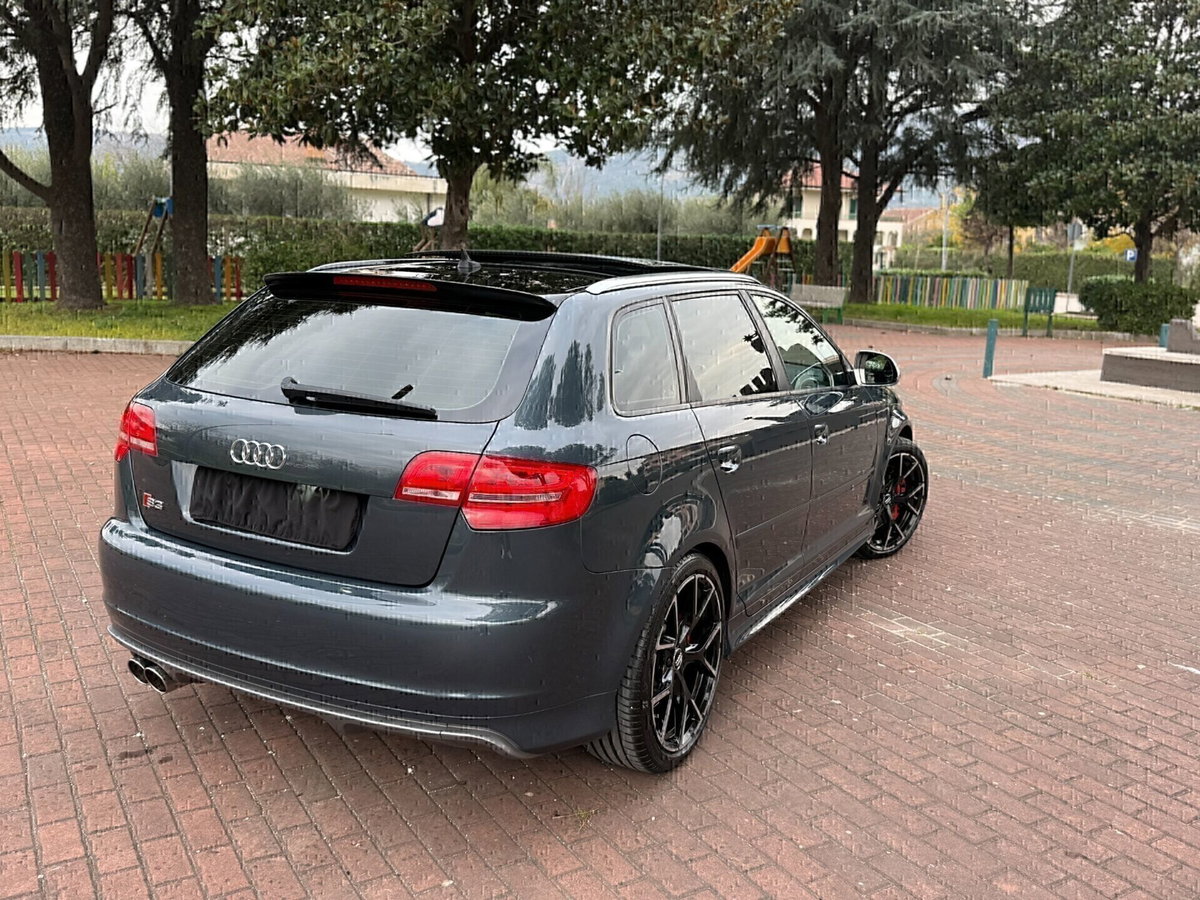 Audi A3 Sportback 2.0 16V TFSI quattro Ambition (4)