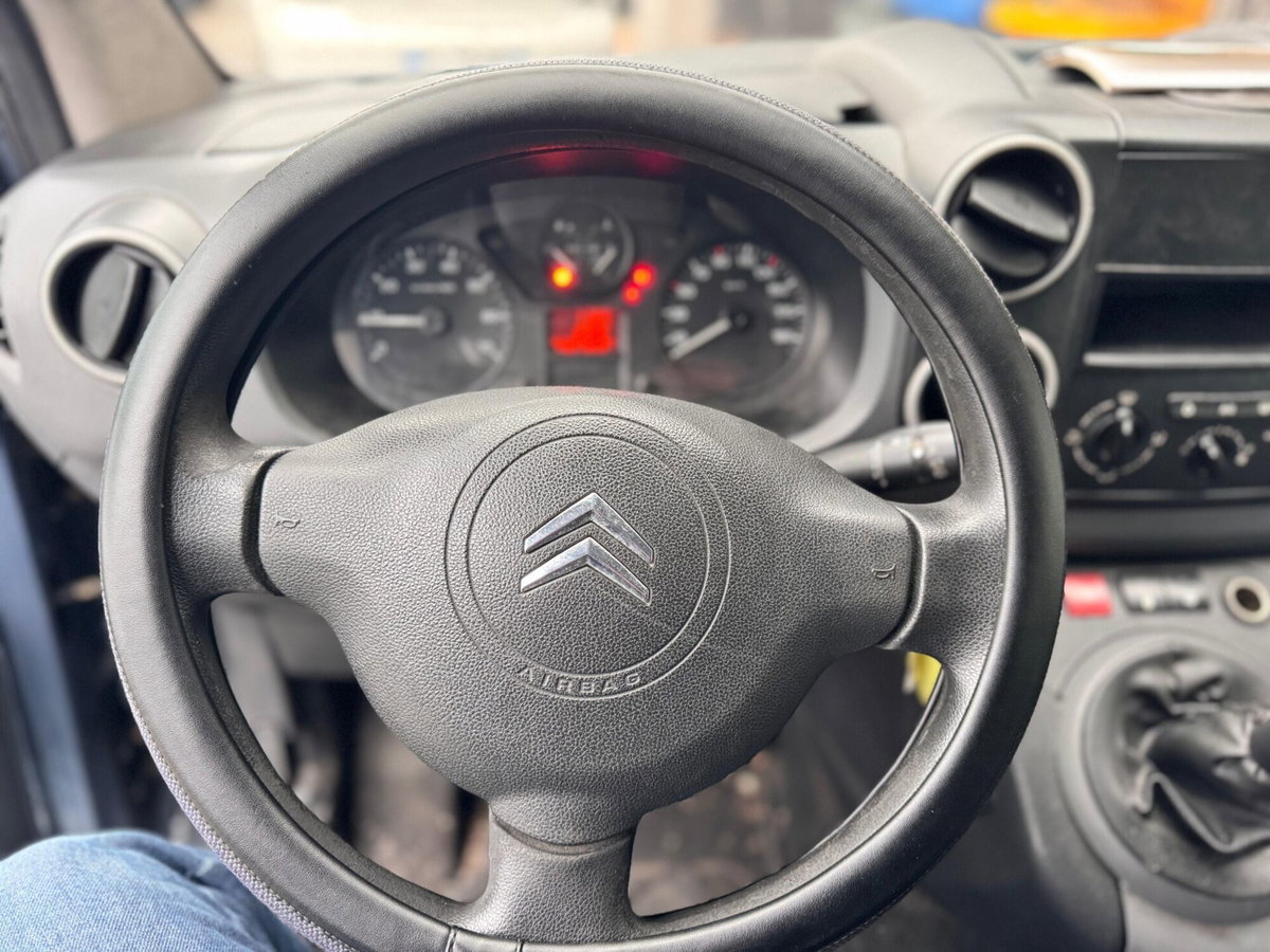 Citroen Berlingo 1.6 HDi 90CV Multispace (10)