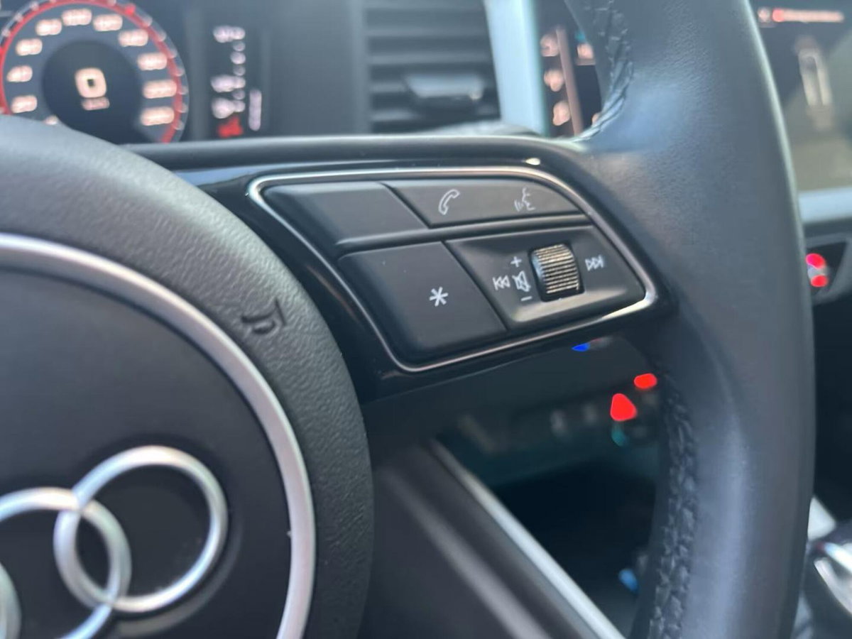 Audi A1 Sportback 30 TFSI S tronic S line edition (11)