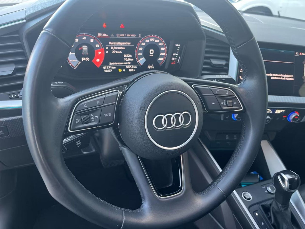 Audi A1 Sportback 30 TFSI S tronic S line edition (5)