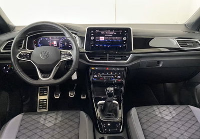 Volkswagen T-Roc 1.5 tsi R-Line (9)