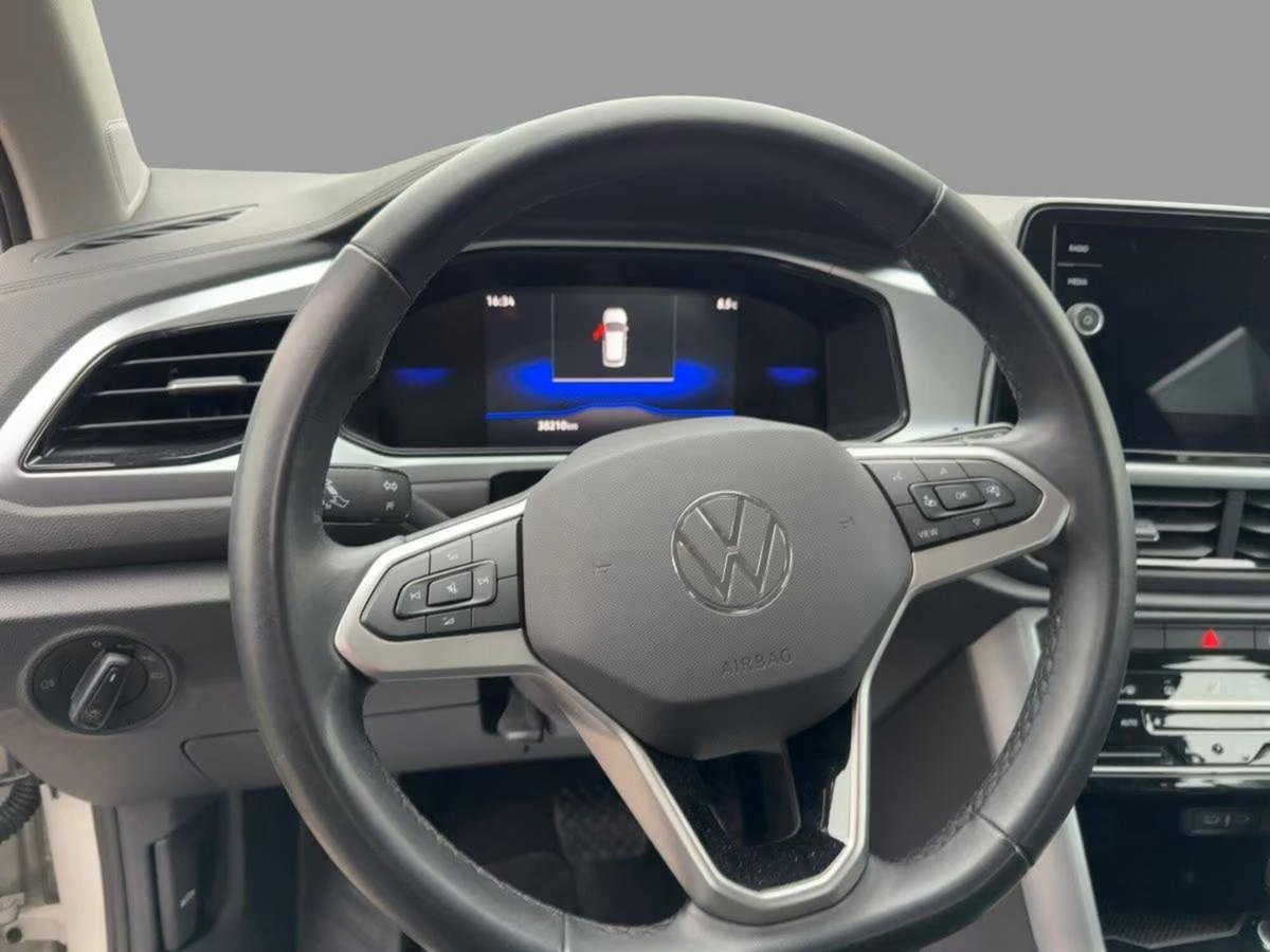 Volkswagen T-Roc 1.5 tsi Life dsg (5)