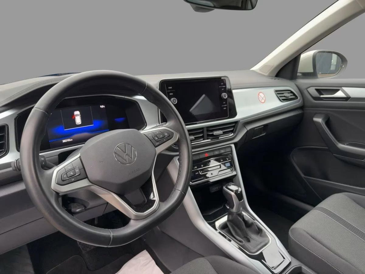 Volkswagen T-Roc 1.5 tsi Life dsg (6)