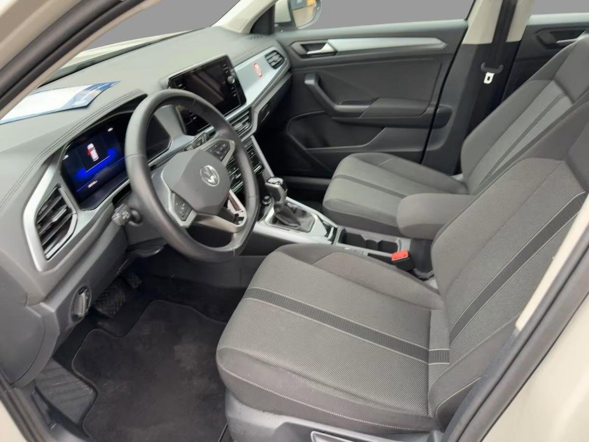 Volkswagen T-Roc 1.5 tsi Life dsg (7)