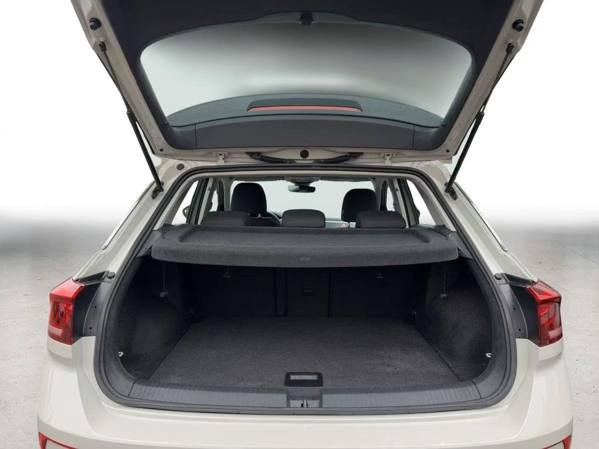 Volkswagen T-Roc 1.5 tsi Life dsg (9)