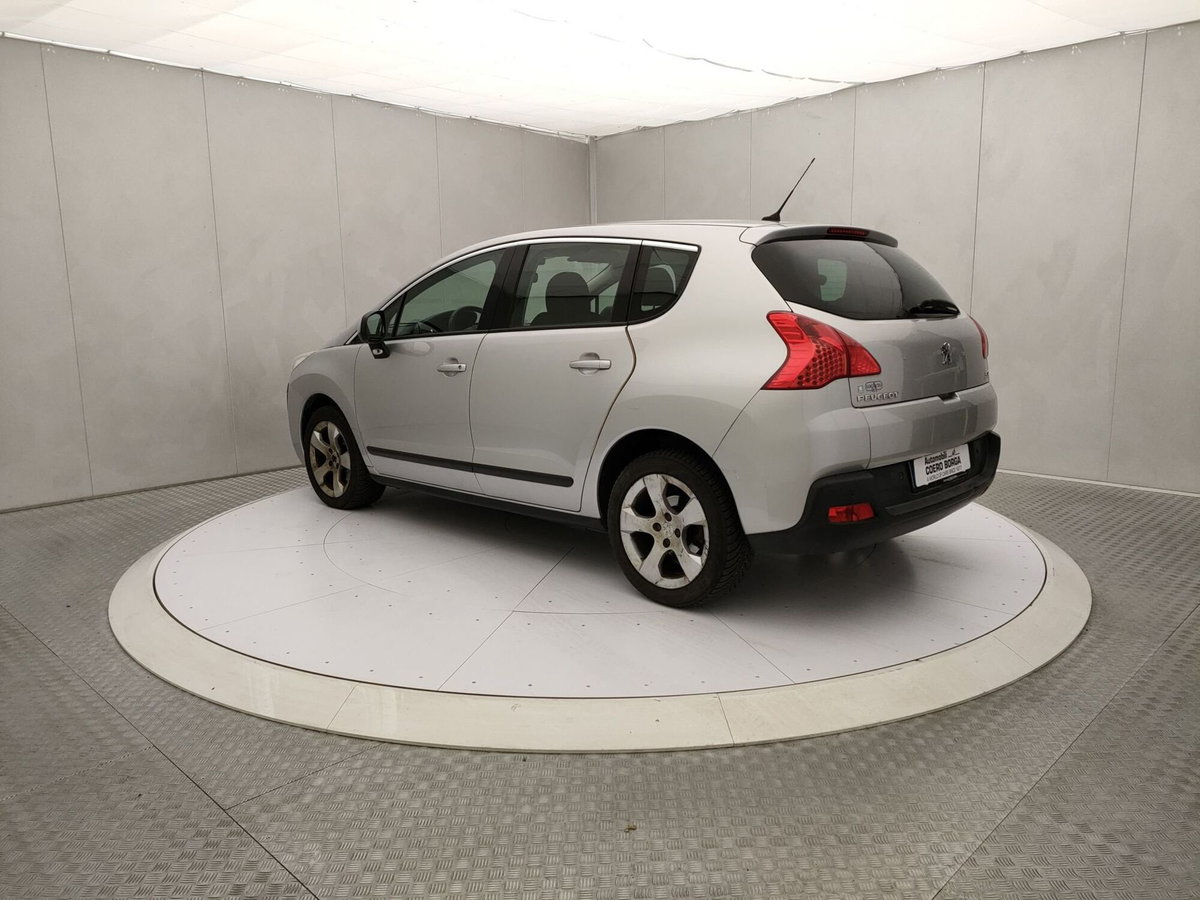 Peugeot 3008 2.0 HDi 150CV Active (5)