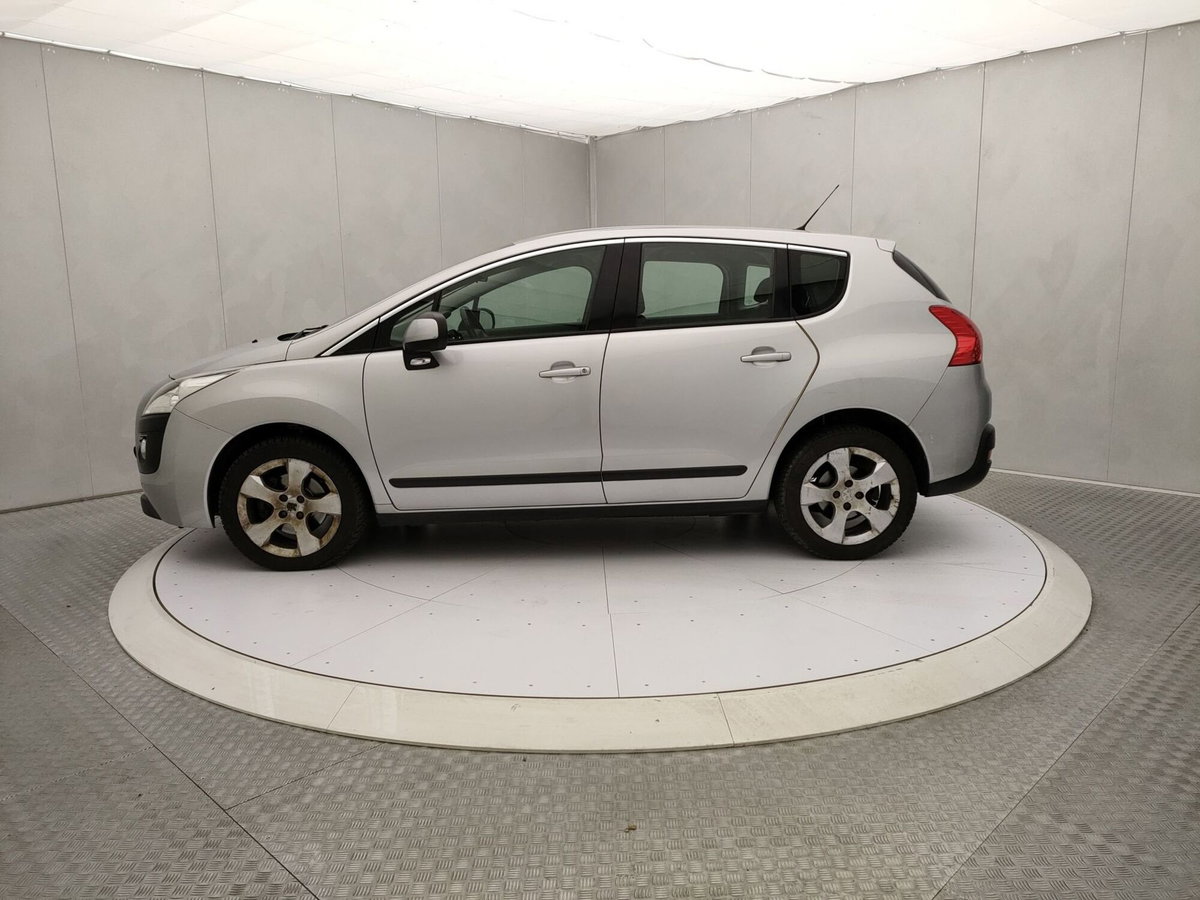 Peugeot 3008 2.0 HDi 150CV Active (6)