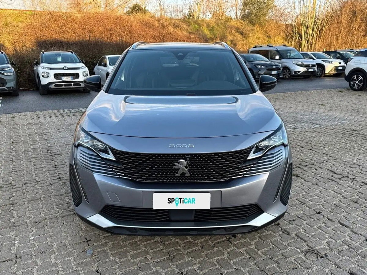 Peugeot 3008 Hybrid 225 e-EAT8 GT Pack (2)