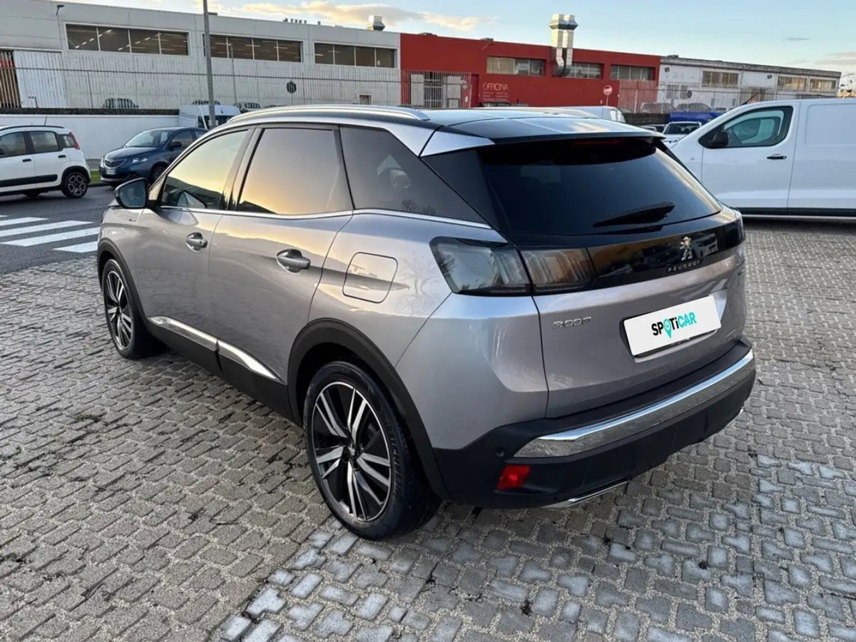 Peugeot 3008 Hybrid 225 e-EAT8 GT Pack (5)